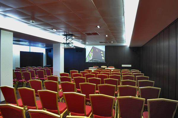 Cubix Hotel 4*